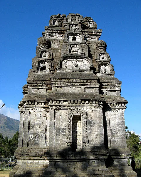 candi bima